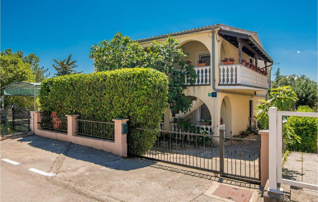 Beautiful Apartment In Pinezici With Wifi Exterior foto