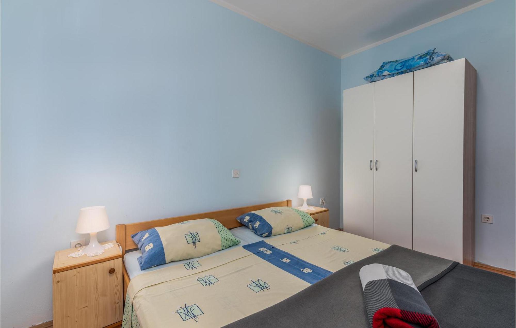Beautiful Apartment In Pinezici With Wifi Exterior foto