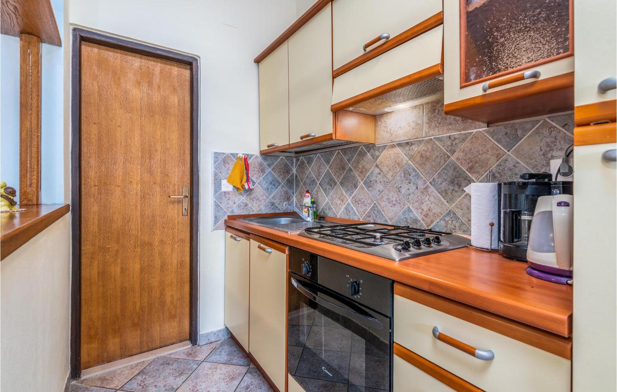 Beautiful Apartment In Pinezici With Wifi Exterior foto